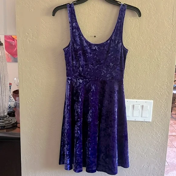 Nollie Juniors Crushed Velvet Dress color purple pull on style size small - Picture 2 of 11